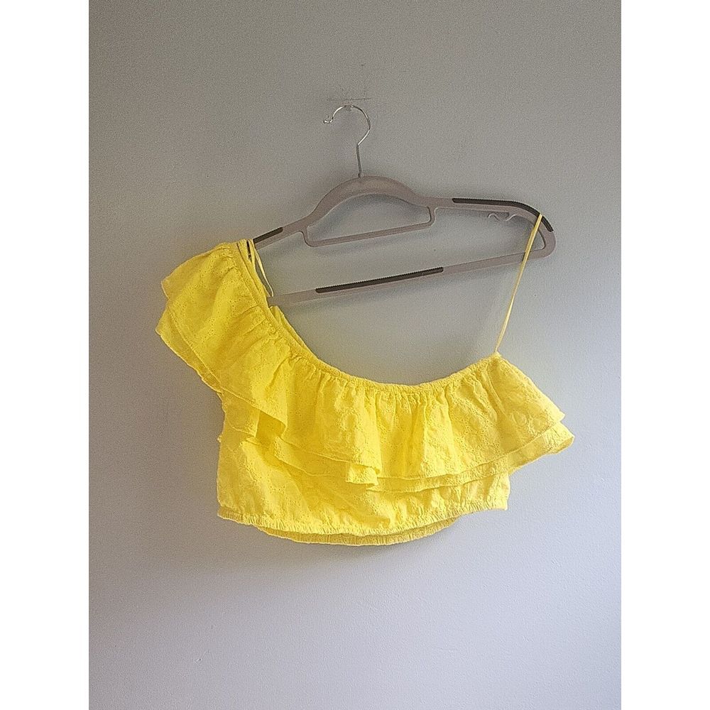 Zara Yellow Eyelet One Shoulder Ruffledβ Crop Top